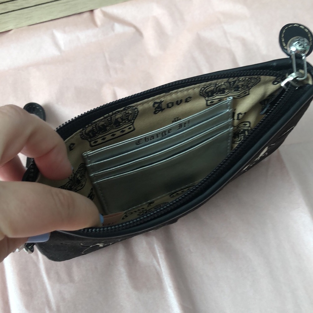 Juicy Couture wristlet - Picture 7 of 9